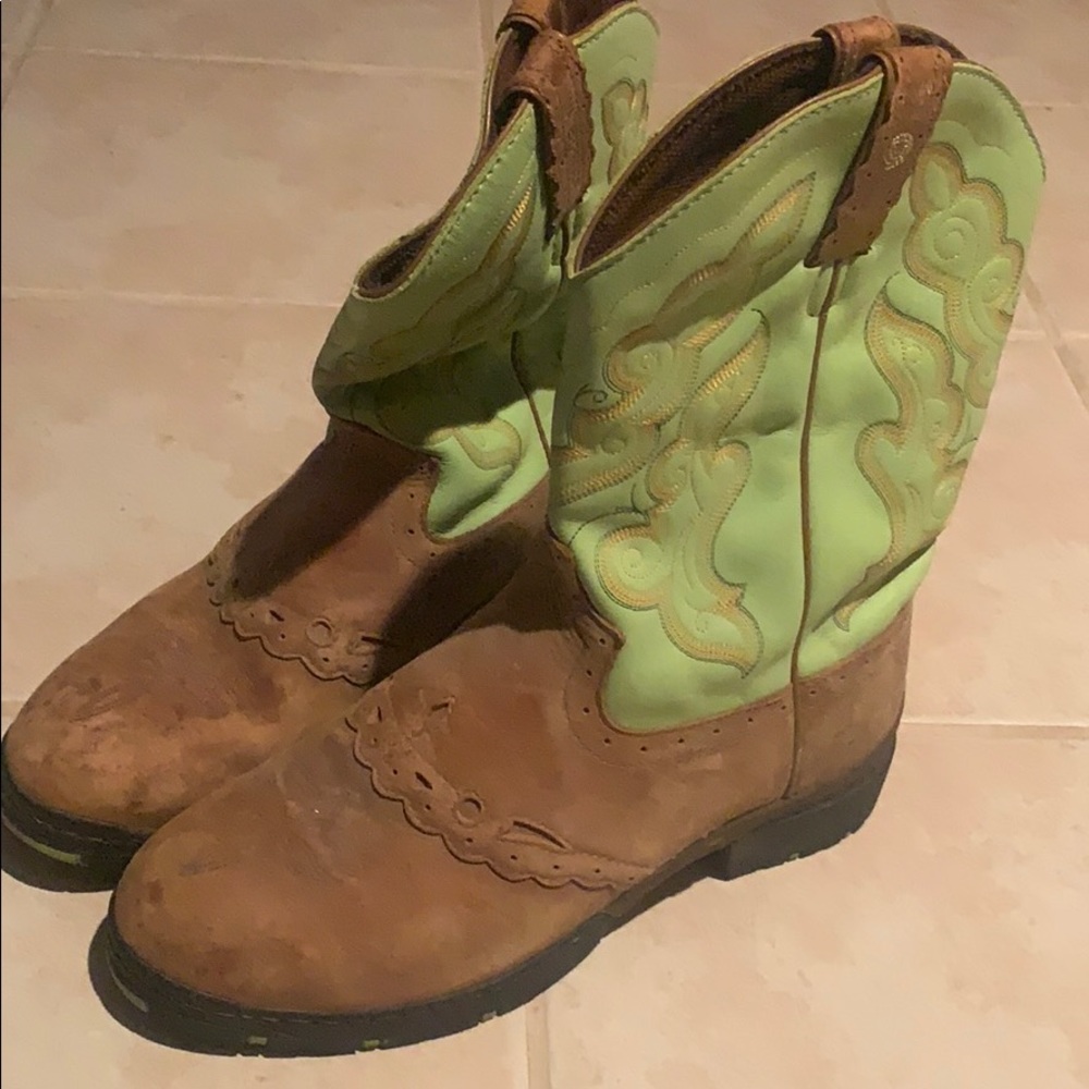 Riding boots